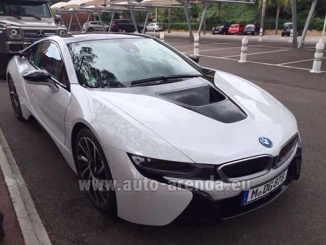 Rental BMW i8 Coupe Pure Impulse in London Heathrow Airport