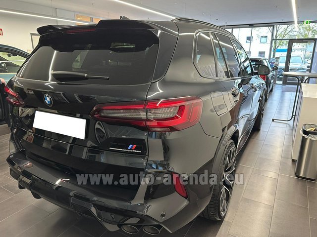 Rental BMW X5 M Competition (2023) in Gatwick