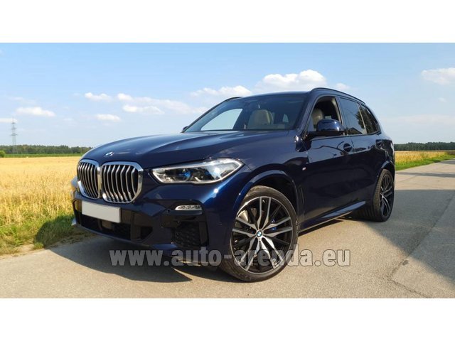 Rental BMW X5 xDrive 30d in Manchester