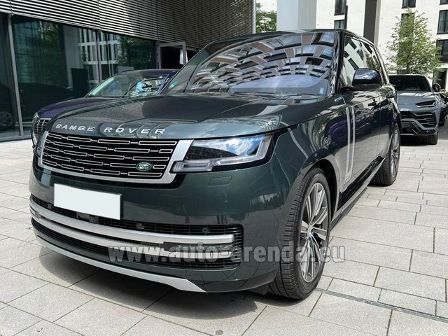 Rental Land Rover Range Rover D350 Autobiography 2022 in Glasgow