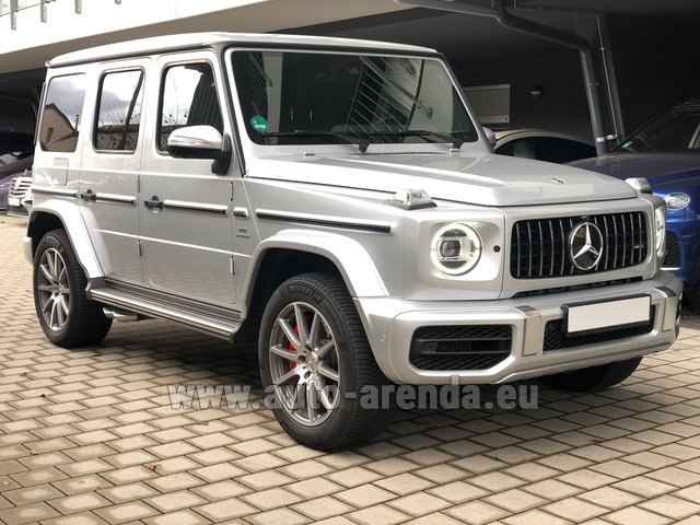 Rental Mercedes-Benz G 63 AMG in Gatwick Airport
