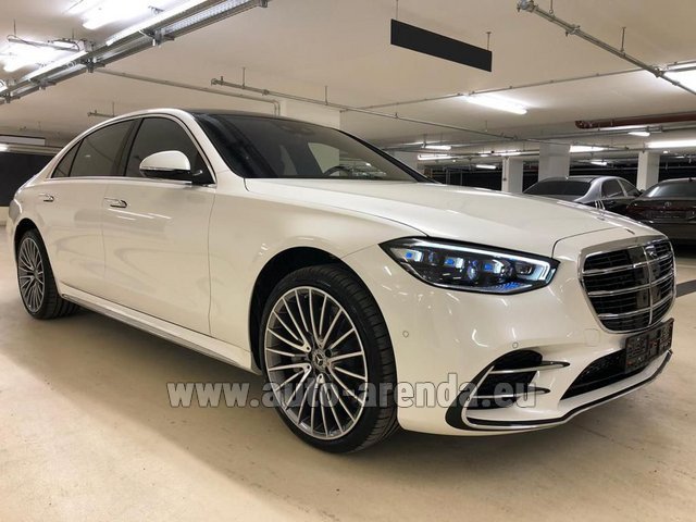 Rental Mercedes-Benz S-Class S 500 Long 4MATIC AMG equipment W223 (5 seats) in Glasgow