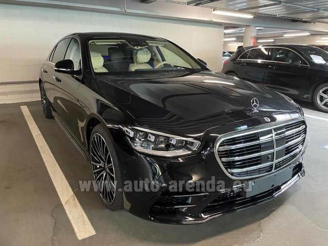 Rental Mercedes-Benz S-Class S 500 Long 4MATIC AMG equipment W223 in Great Britain