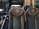 Mercedes-Benz Sprinter (18 пассажиров) для трансферов из аэропортов и городов в Великобритании и Европе.